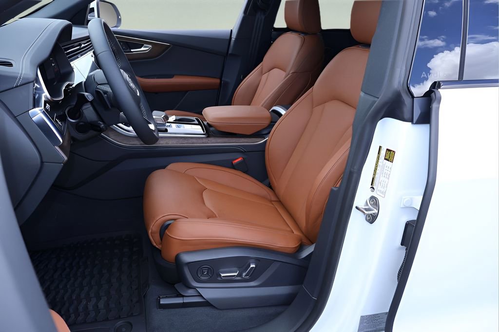 New 2026 Audi Q8 Prestige image 13