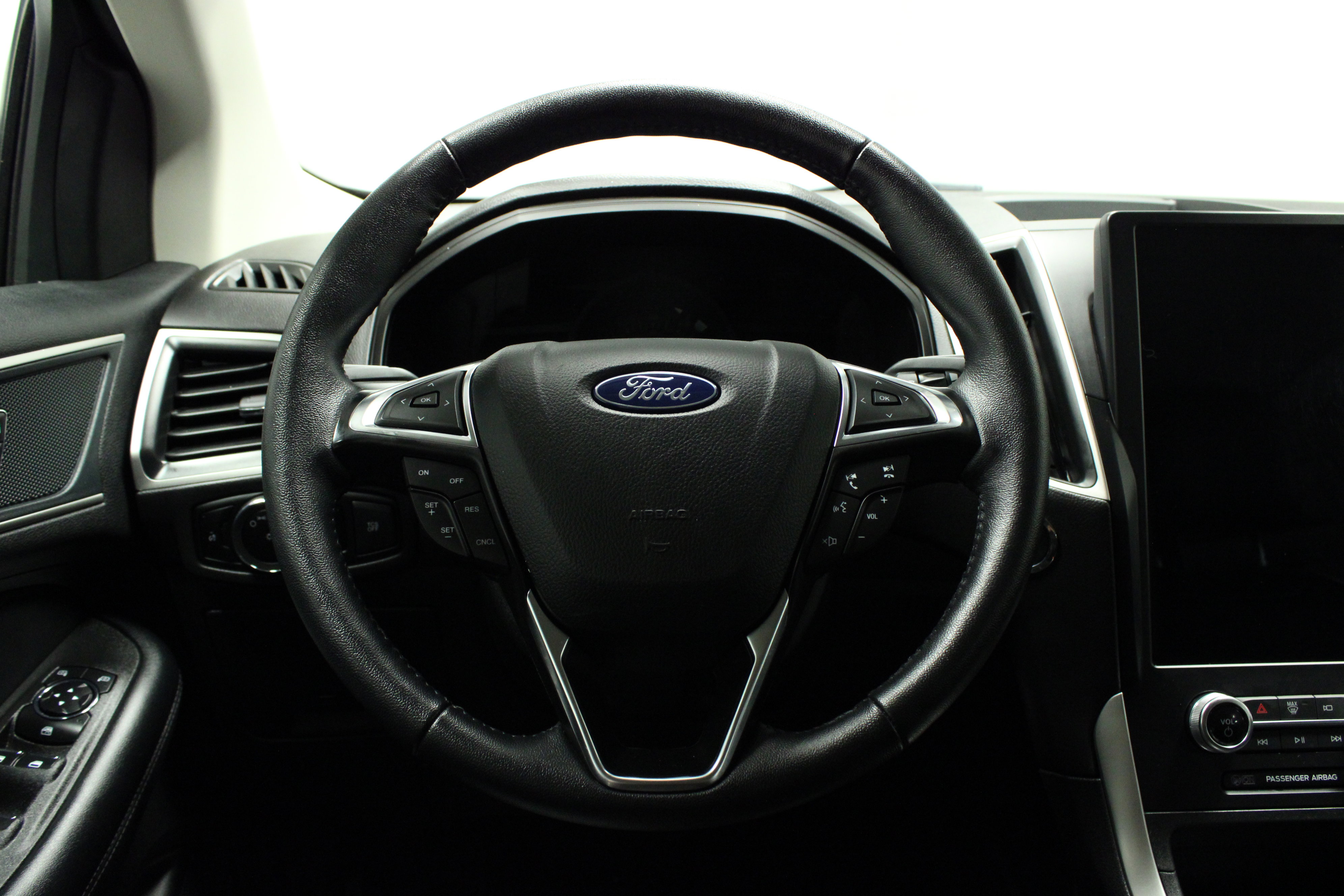 Used 2024 Ford Edge SEL AWD/4WD image 20