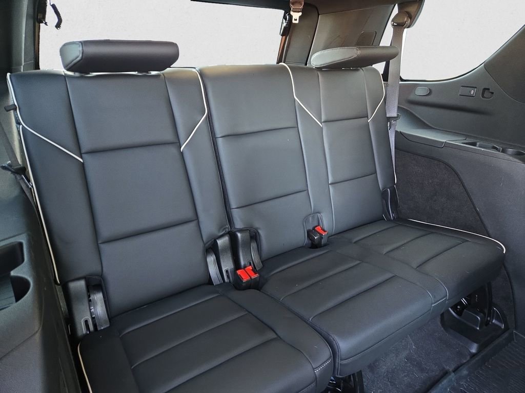 Certified 2024 Cadillac Escalade Sport w/ LPO, ONYX Package image 26