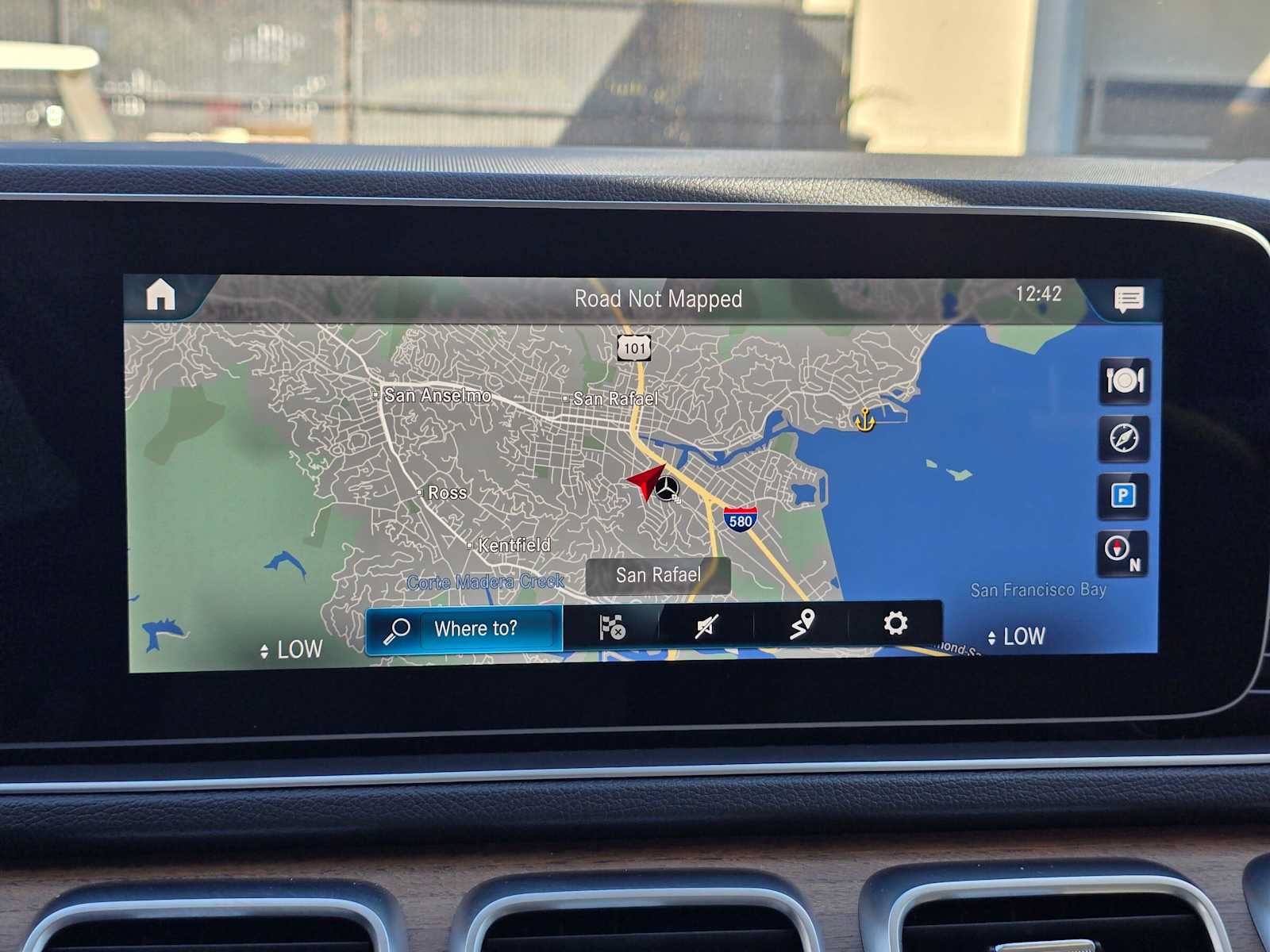 Used 2022 Mercedes-Benz GLE 350 4MATIC w/ AMG Line Exterior image 27
