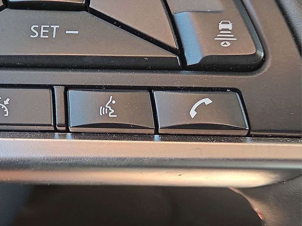 Used 2025 Nissan Sentra SR image 30