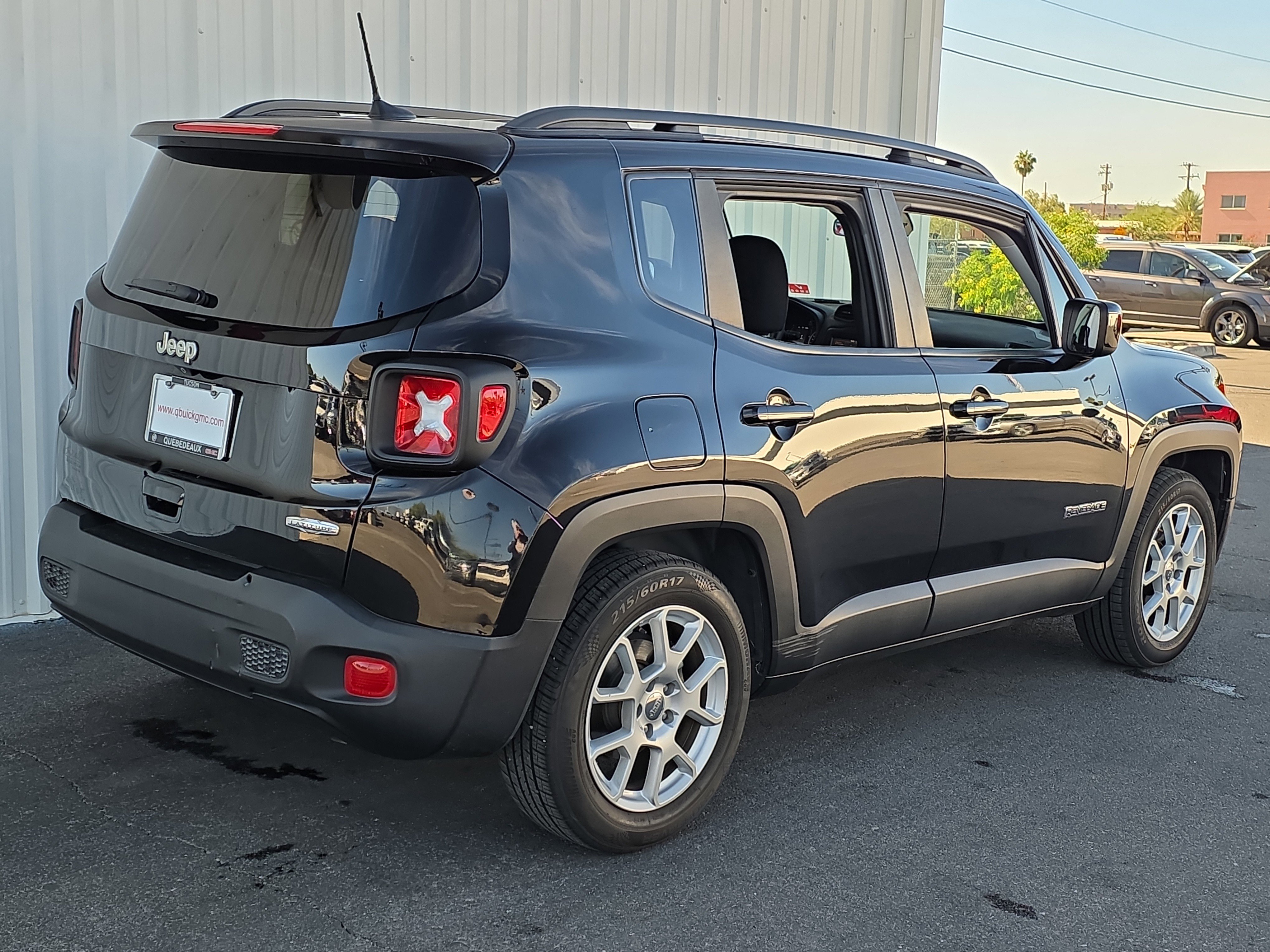 Used 2019 Jeep Renegade Latitude image 7