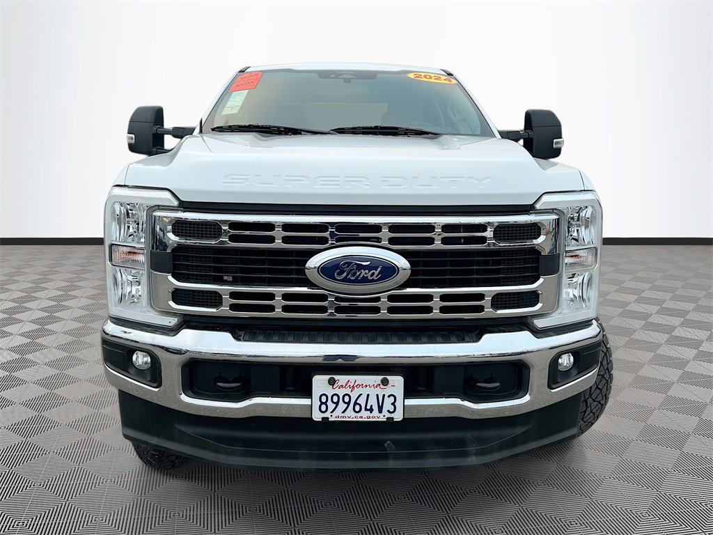 Used 2024 Ford F250 XLT image 2