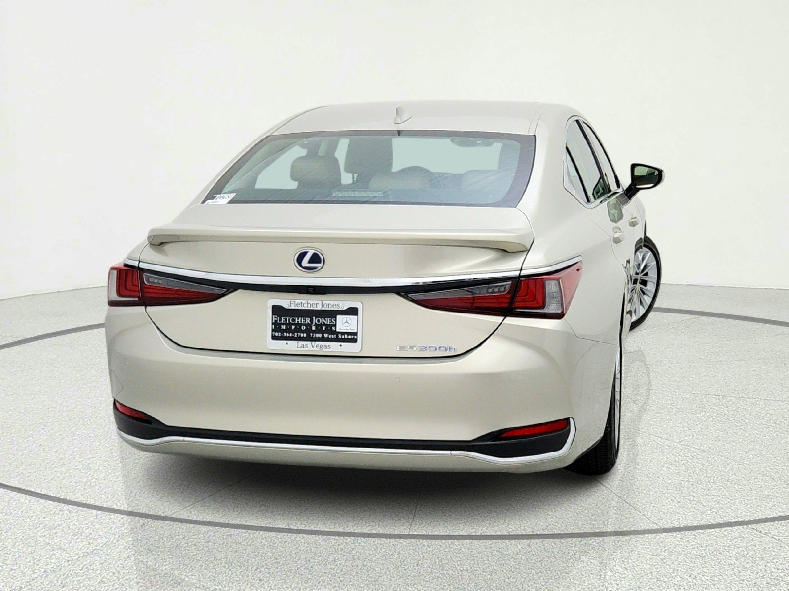 Used 2019 Lexus ES 300h w/ Accessory Package 2 FWD image 10