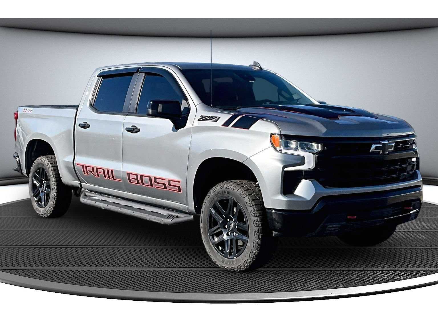 Used 2025 Chevrolet Silverado 1500 LT Trail Boss w/ Convenience Package II AWD/4WD image 14