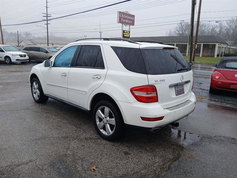 Used 2009 Mercedes-Benz ML 350 4MATIC image 2