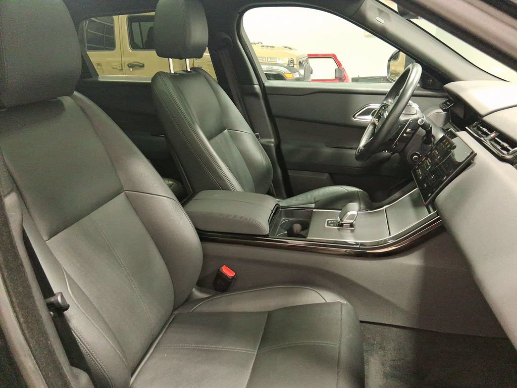 Used 2025 Land Rover Range Rover Velar Dynamic SE AWD/4WD image 41