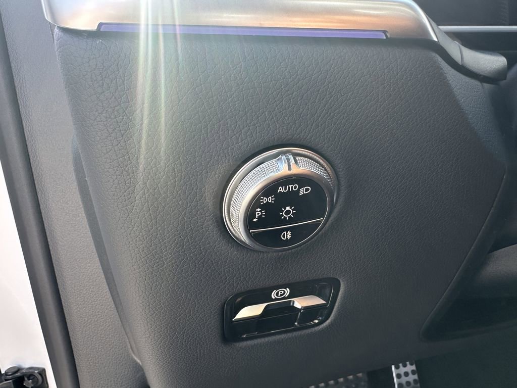 New 2026 Mercedes-Benz GLC 300 4MATIC image 35