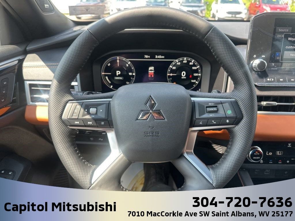 New 2025 Mitsubishi Outlander SEL image 25