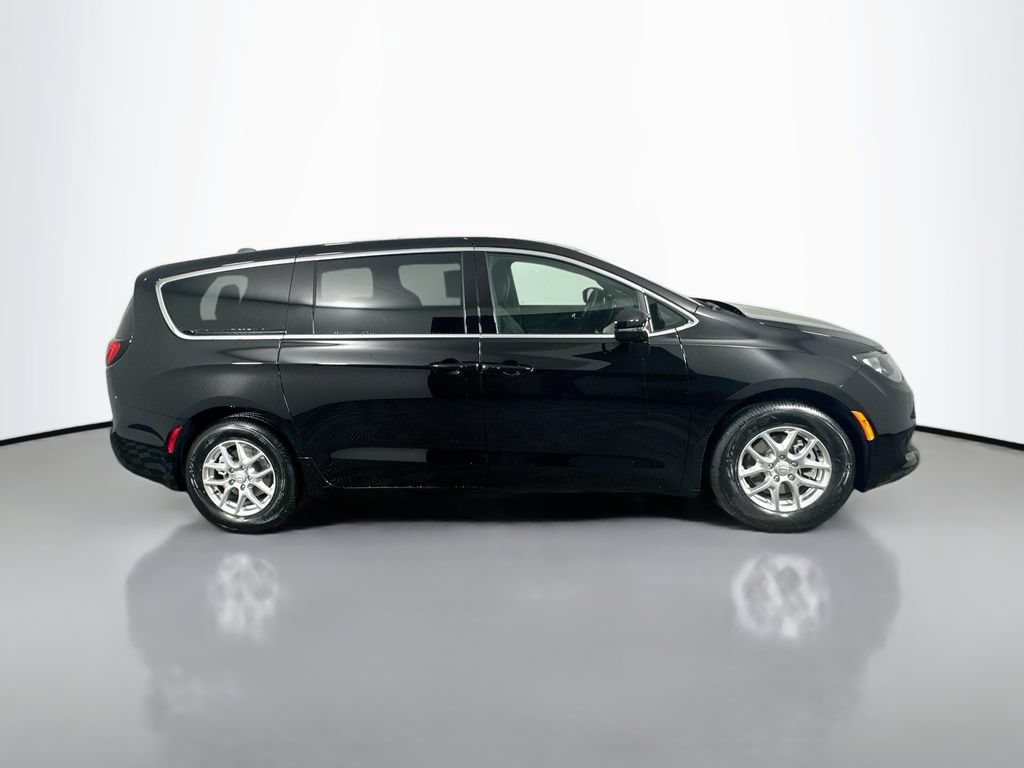 New 2026 Chrysler Voyager LX FWD image 8