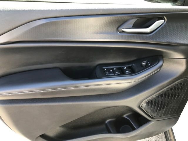 Used 2023 Jeep Grand Cherokee Altitude AWD/4WD image 15