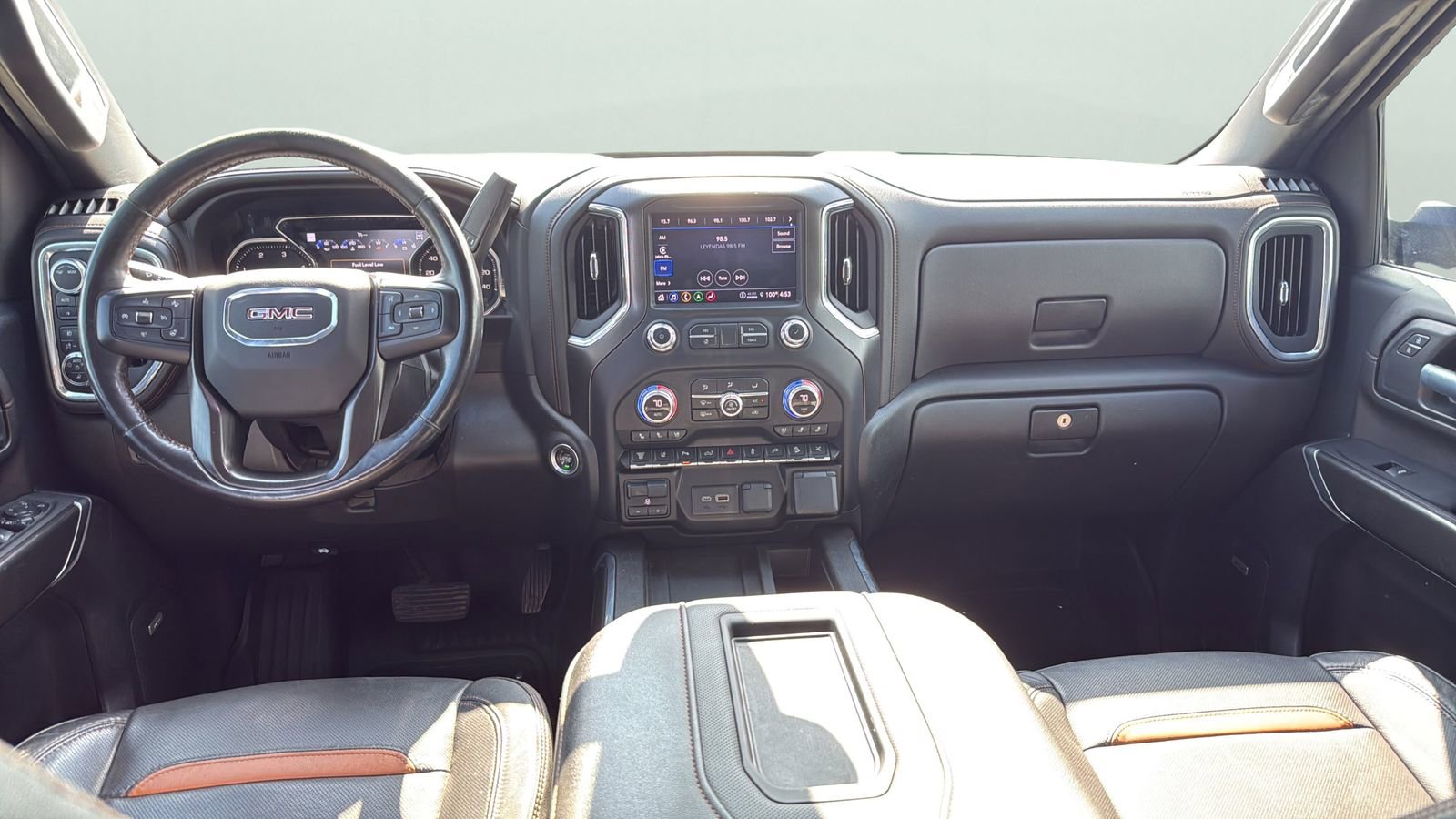 Used 2022 GMC Sierra 2500 AT4 w/ AT4 Premium Plus Package AWD/4WD image 19