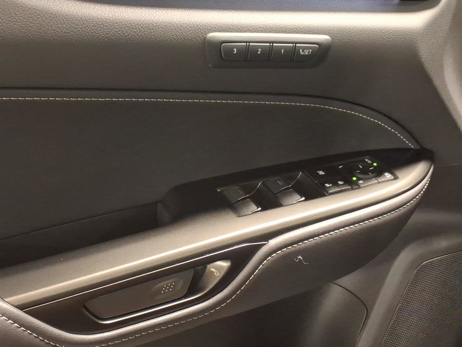 New 2026 Lexus NX 350h AWD w/ Premium Package image 4