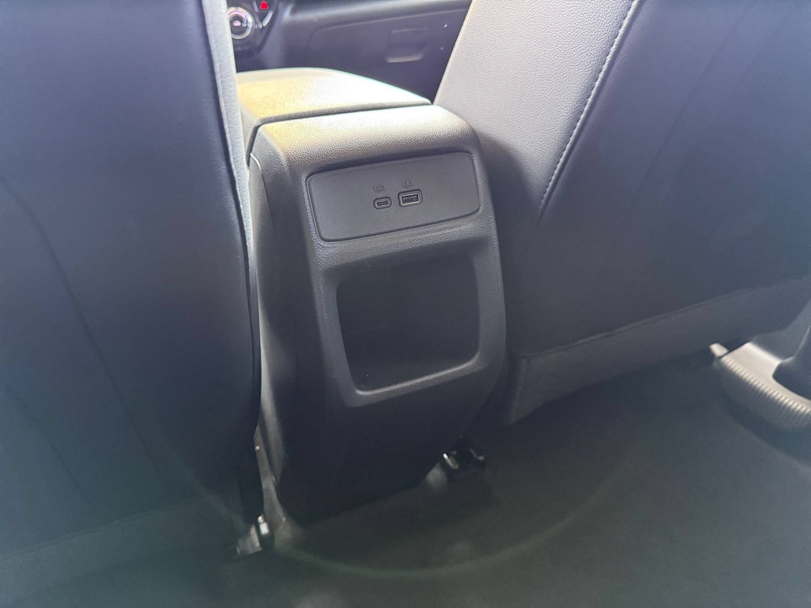 Used 2025 Chevrolet Trax LT w/ LT Convenience Package FWD image 23