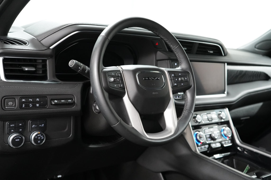 Used 2023 GMC Yukon Denali AWD/4WD image 12