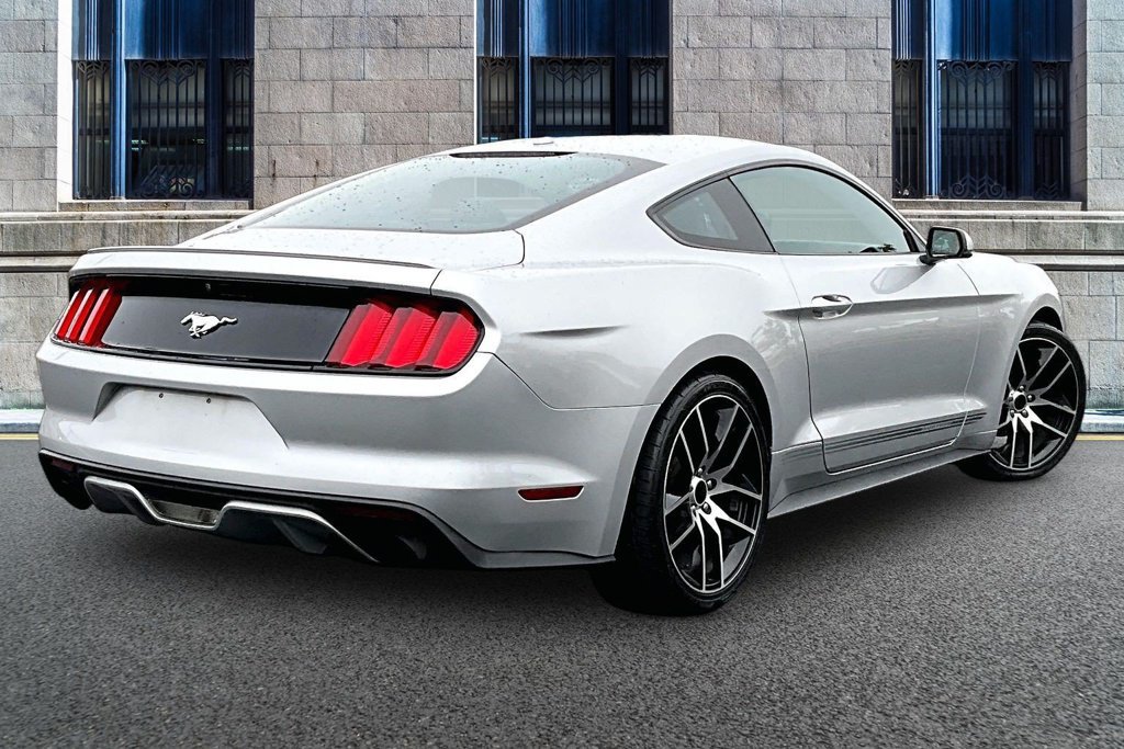 Used 2016 Ford Mustang Premium w/ Equipment Group 201A RWD image 10