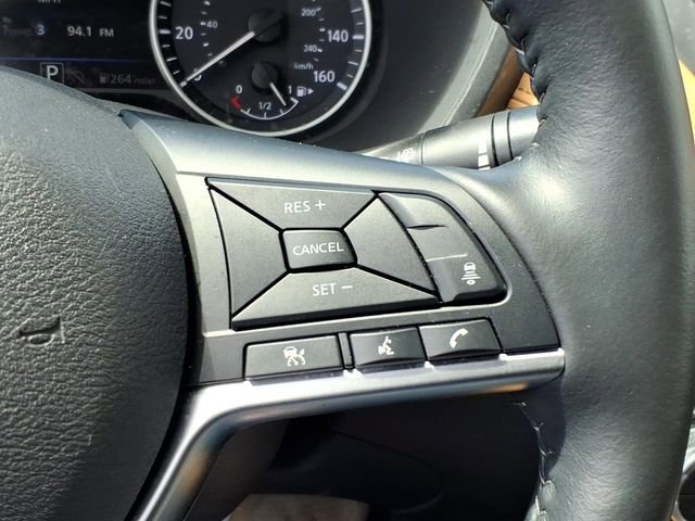 Used 2025 Nissan Sentra SV w/ SV Premium Package FWD image 24
