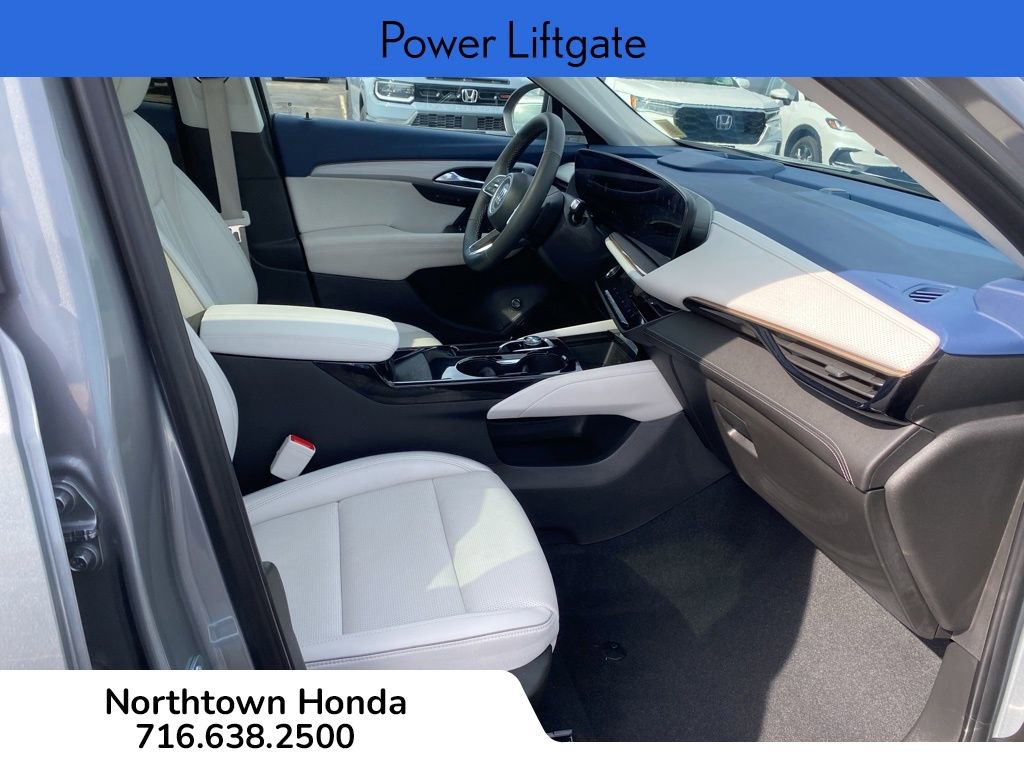 Used 2024 Buick Envision Avenir image 12