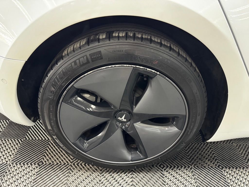 Used 2018 Tesla Model 3 Long Range AWD/4WD image 19