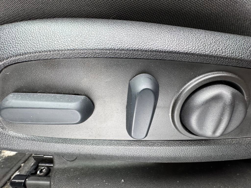 Used 2022 Chevrolet Blazer LT image 34