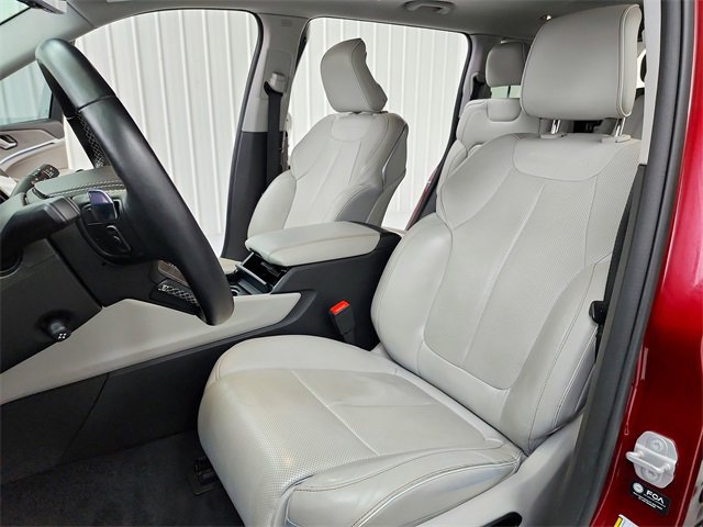 Used 2022 Jeep Grand Cherokee L Overland w/ Advanced Protech Group III image 19