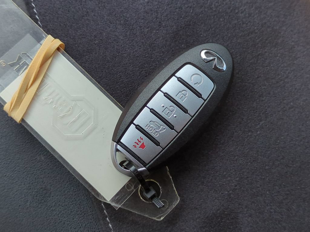 Used 2019 INFINITI QX50 Essential w/ Sensory Package AWD/4WD image 29