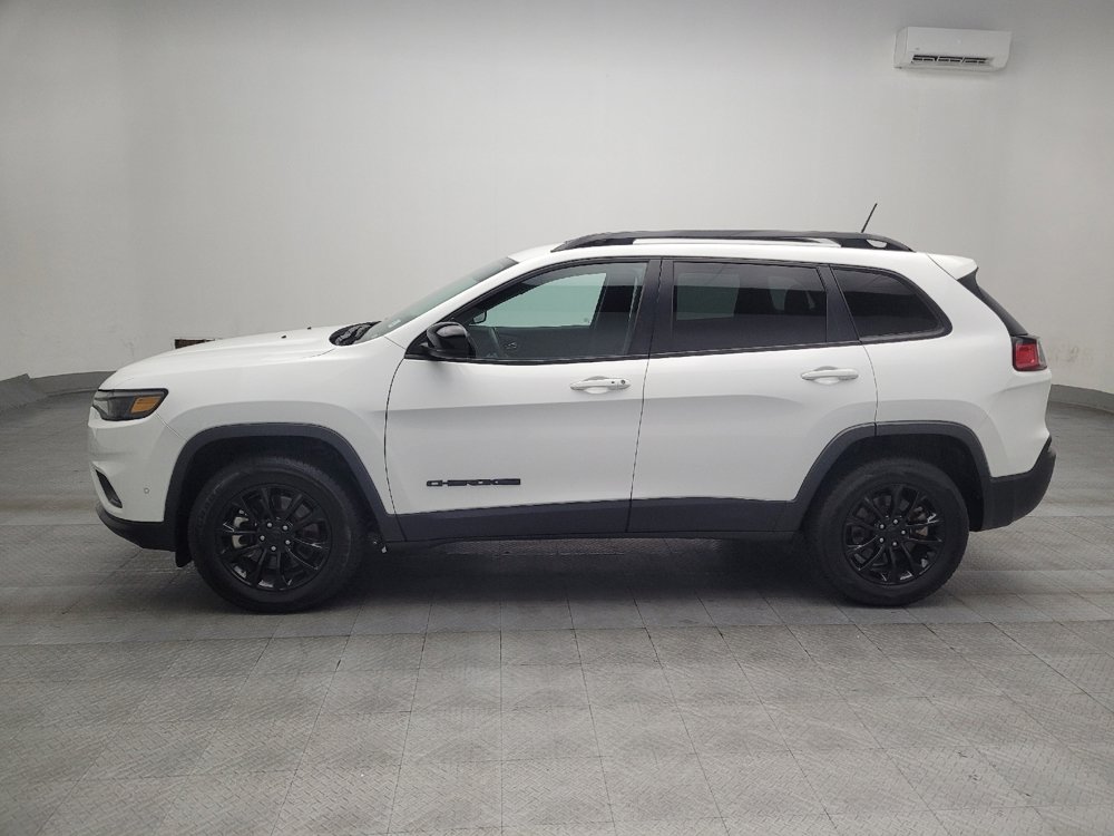 Used 2023 Jeep Cherokee Altitude Lux image 2