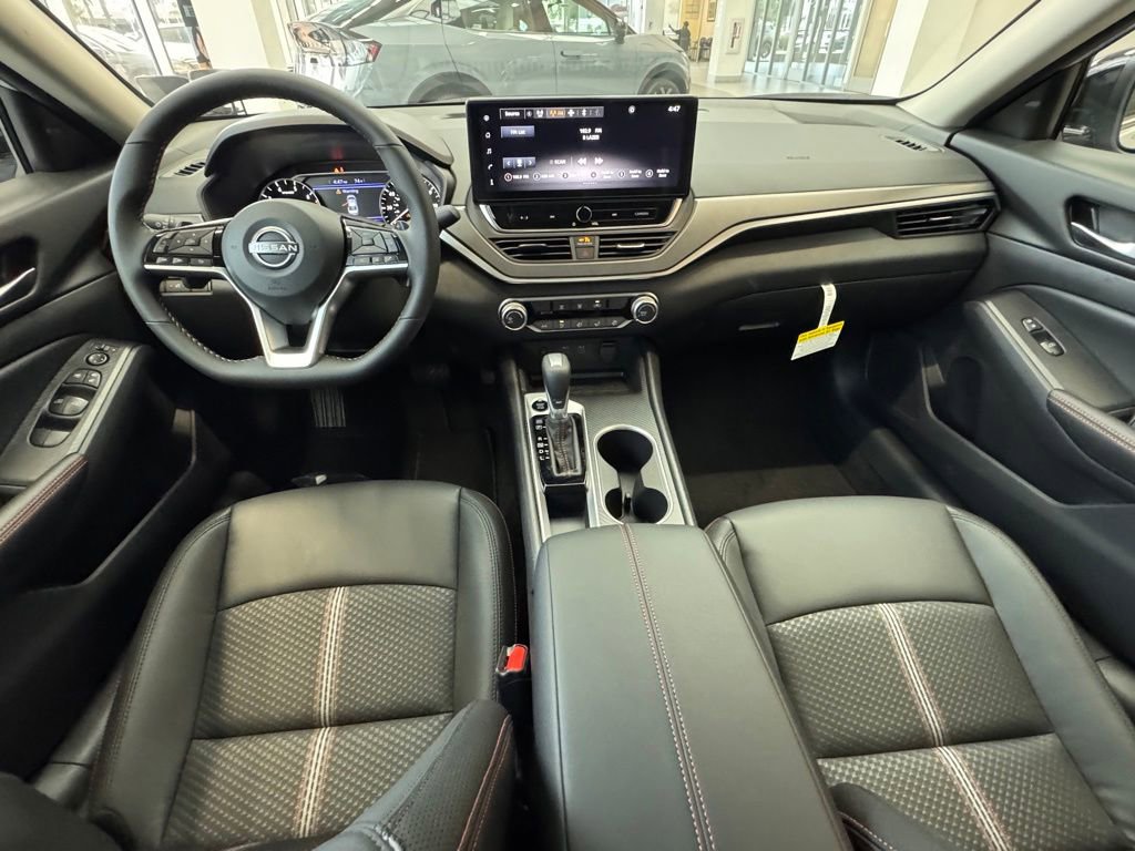 New 2026 Nissan Altima 2.5 SR FWD image 11