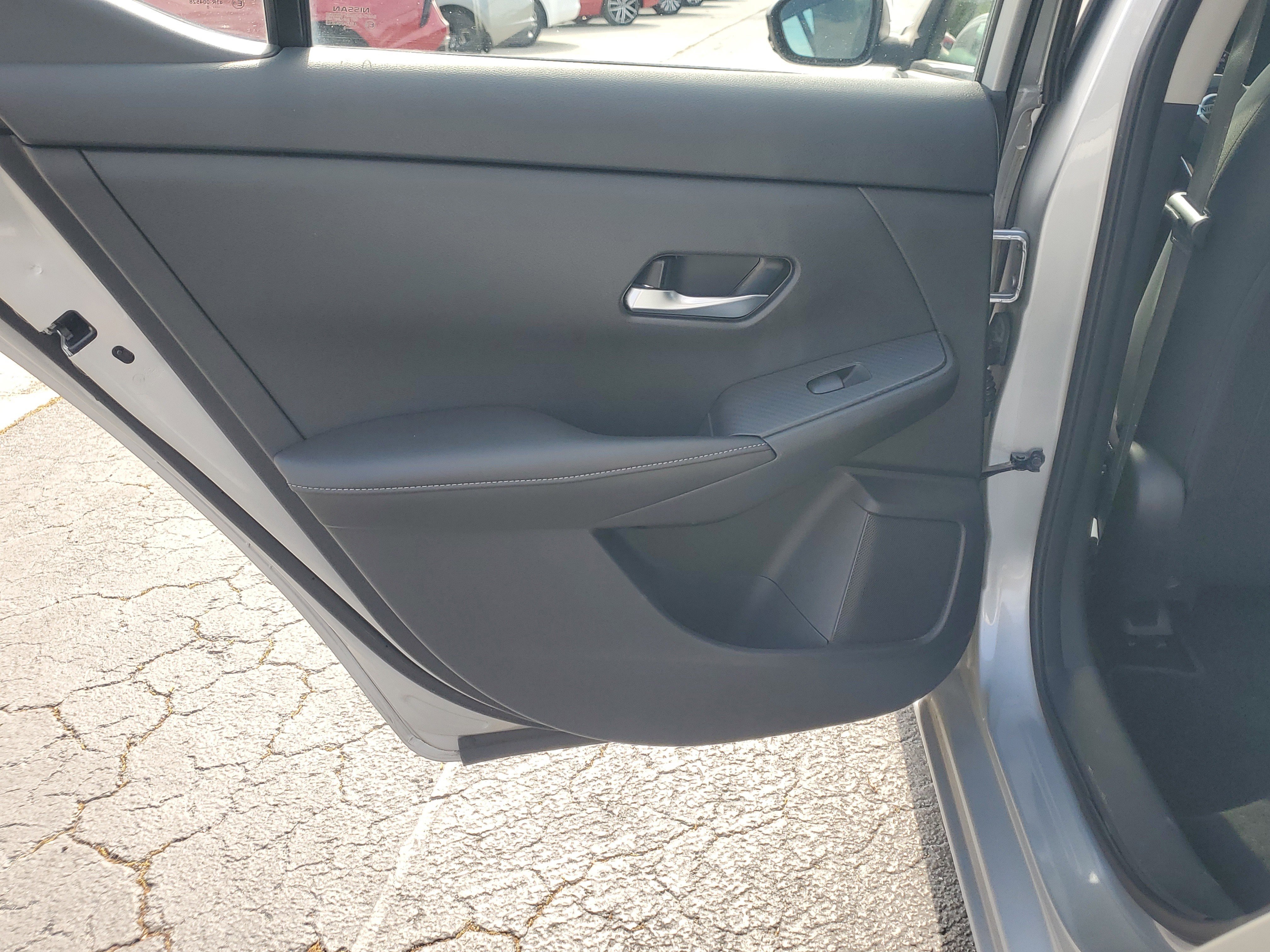 Used 2020 Nissan Sentra SV image 11