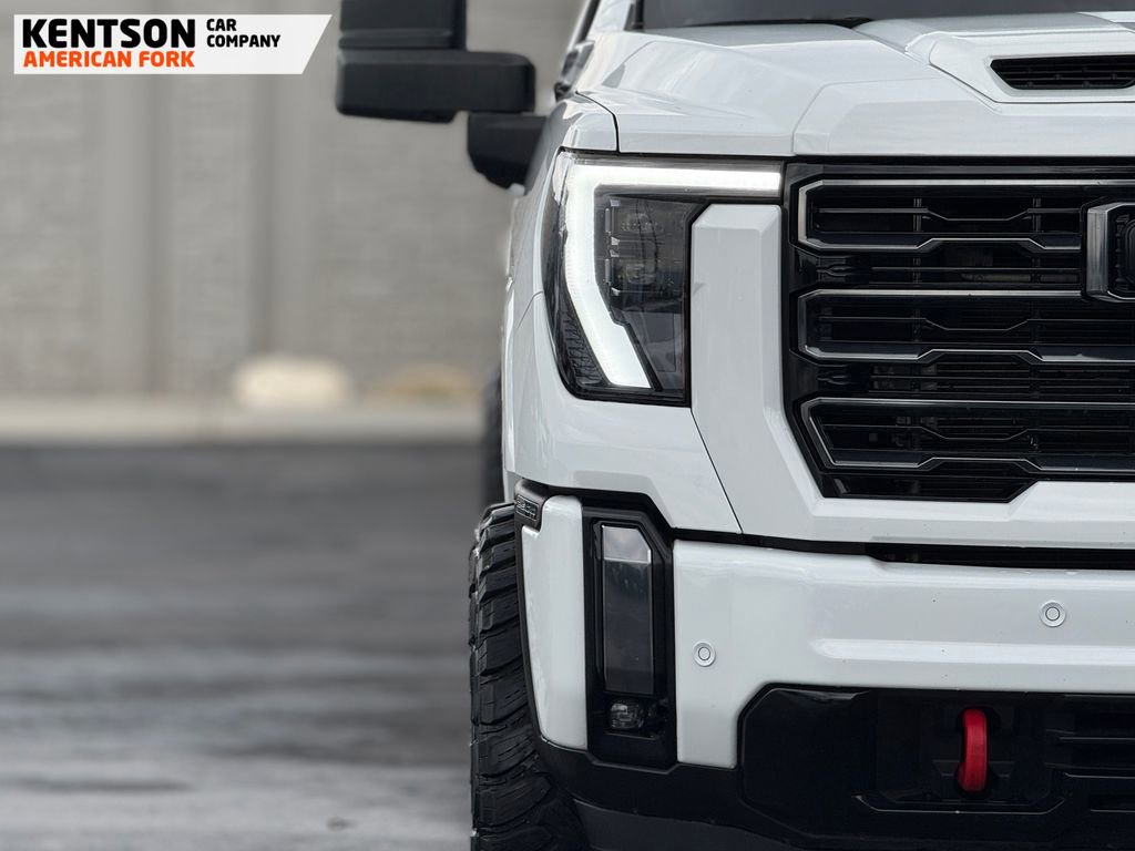 Used 2024 GMC Sierra 2500 AT4 w/ AT4 Premium Plus Package AWD/4WD image 11