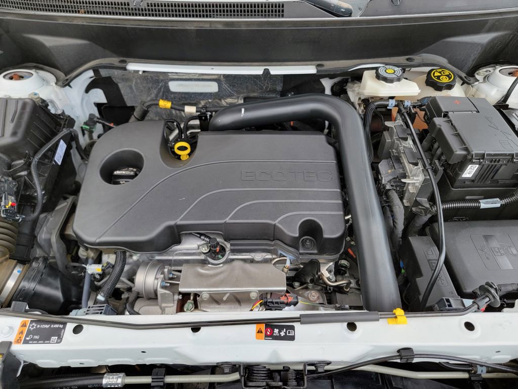 Used 2024 Chevrolet Equinox LT FWD image 24