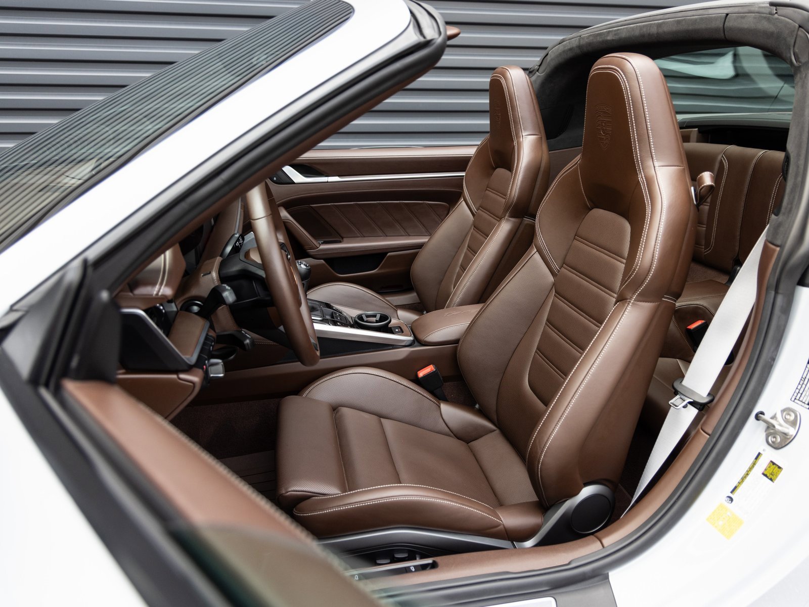 Used 2024 Porsche 911 Targa 4S w/ Premium Package image 5