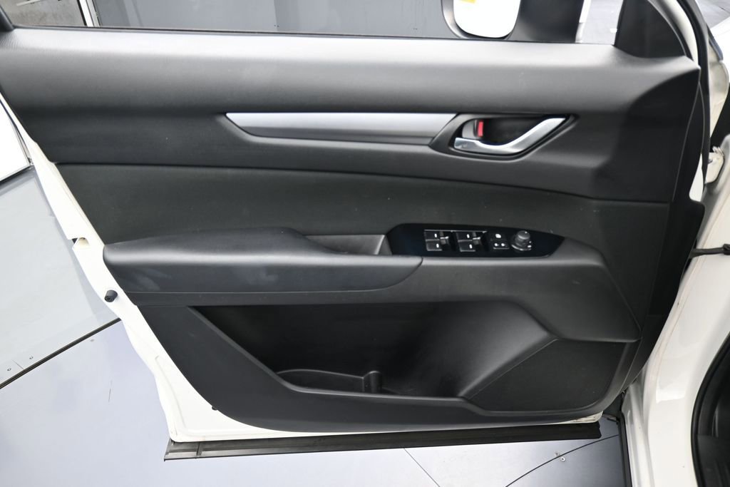 Used 2019 MAZDA CX-5 Sport FWD image 12