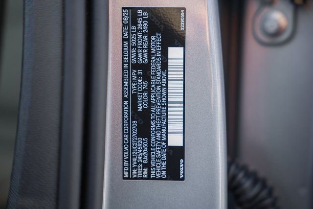 Used 2026 Volvo XC40 B5 Plus w/ Protection Package Premier AWD/4WD image 36