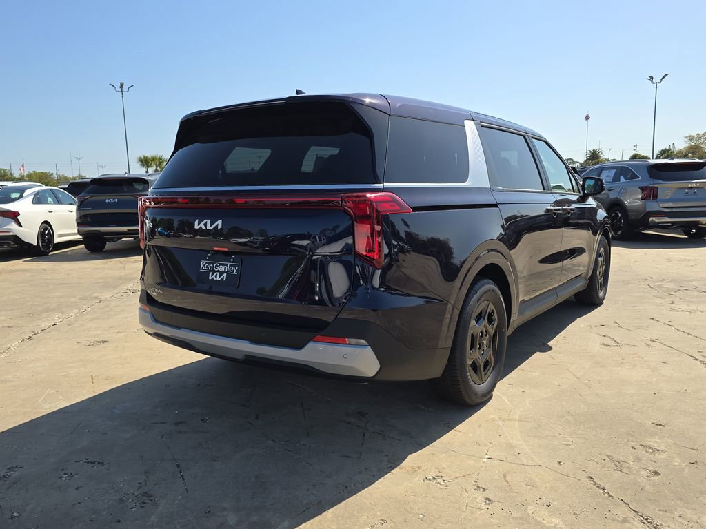 New 2026 Kia Carnival LX image 8