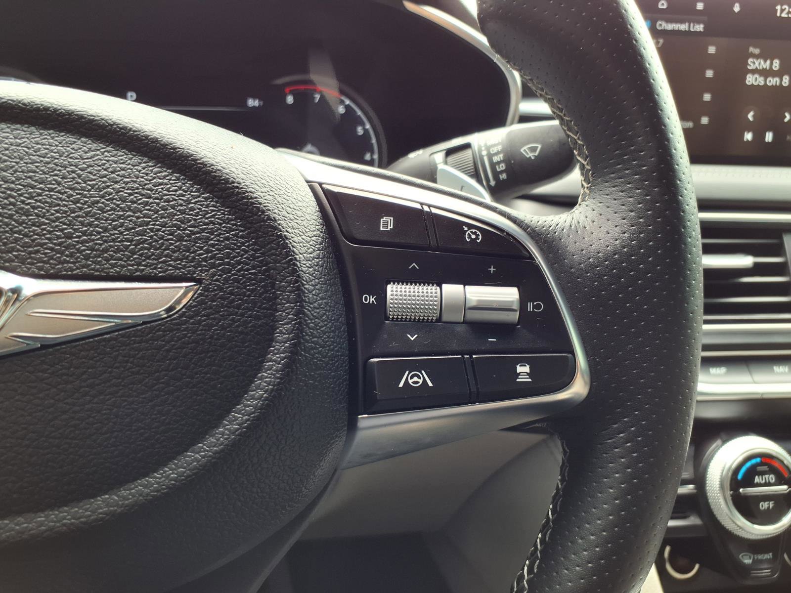 Used 2023 Genesis G70 2.0T RWD image 16