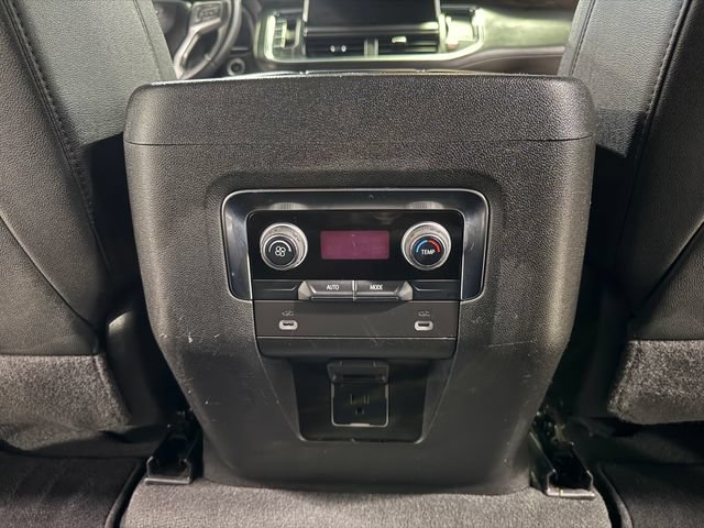Used 2024 Chevrolet Tahoe LT AWD/4WD image 29