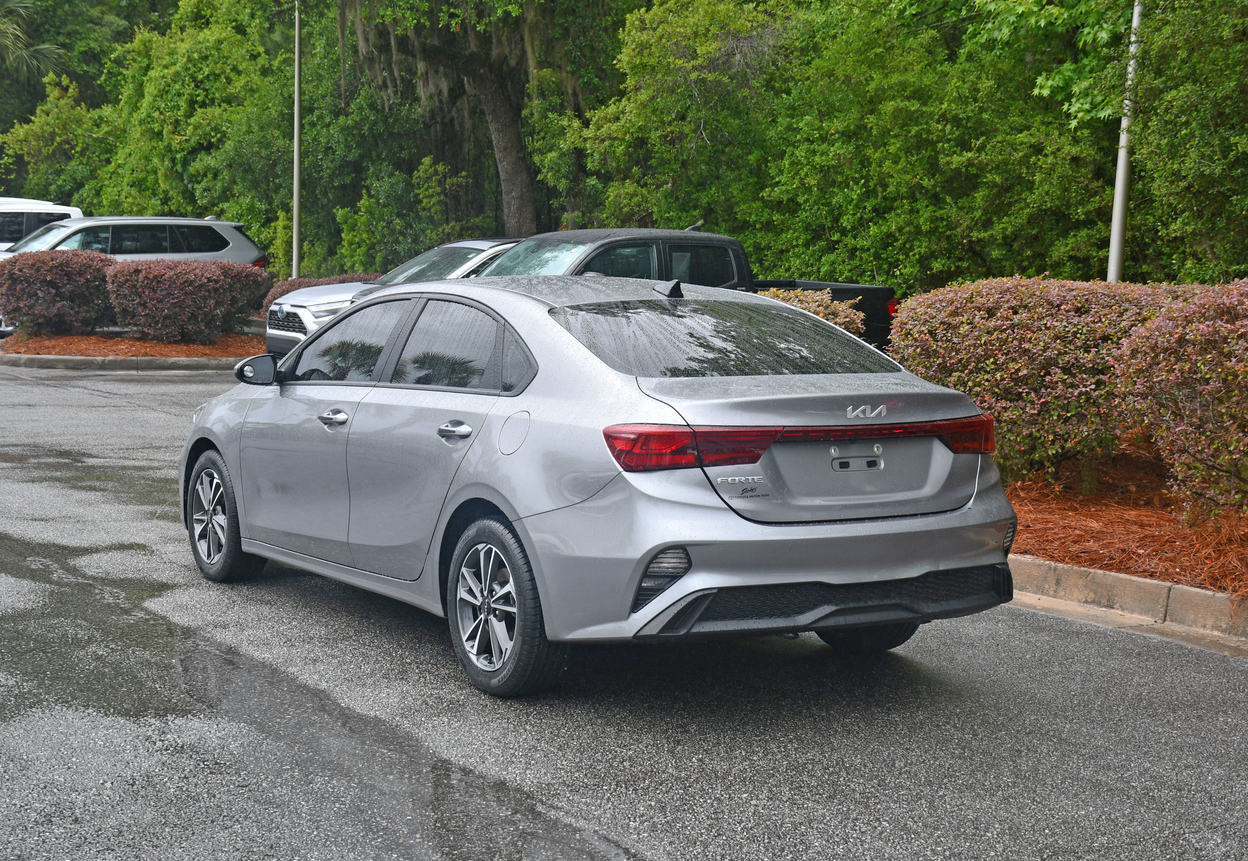 Used 2023 Kia Forte LXS FWD image 3