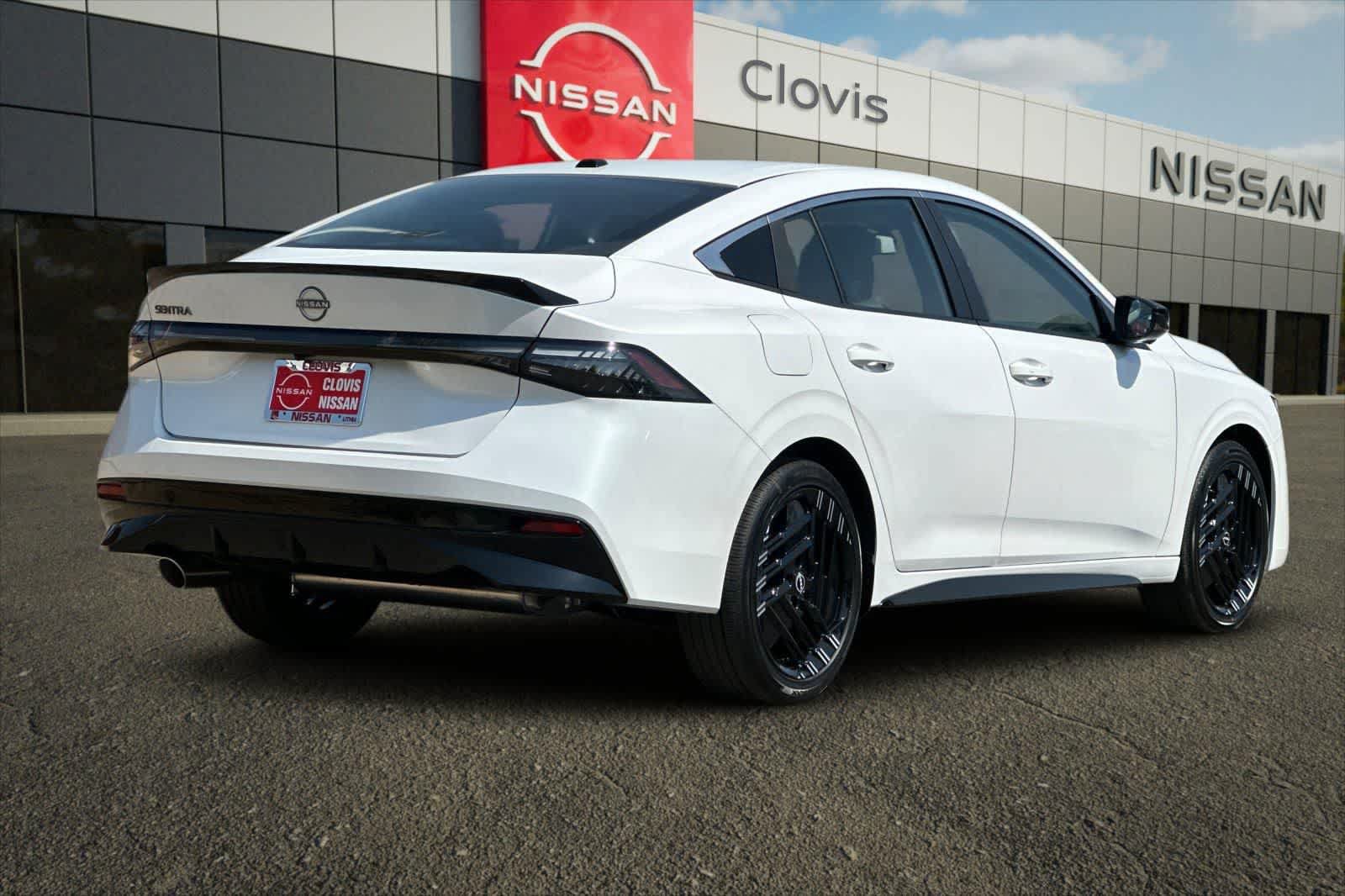 New 2027 Nissan Sentra SR FWD image 3