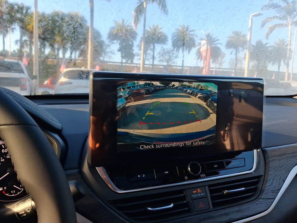 Used 2025 Nissan Altima 2.5 SV w/ SV Premium Package image 24