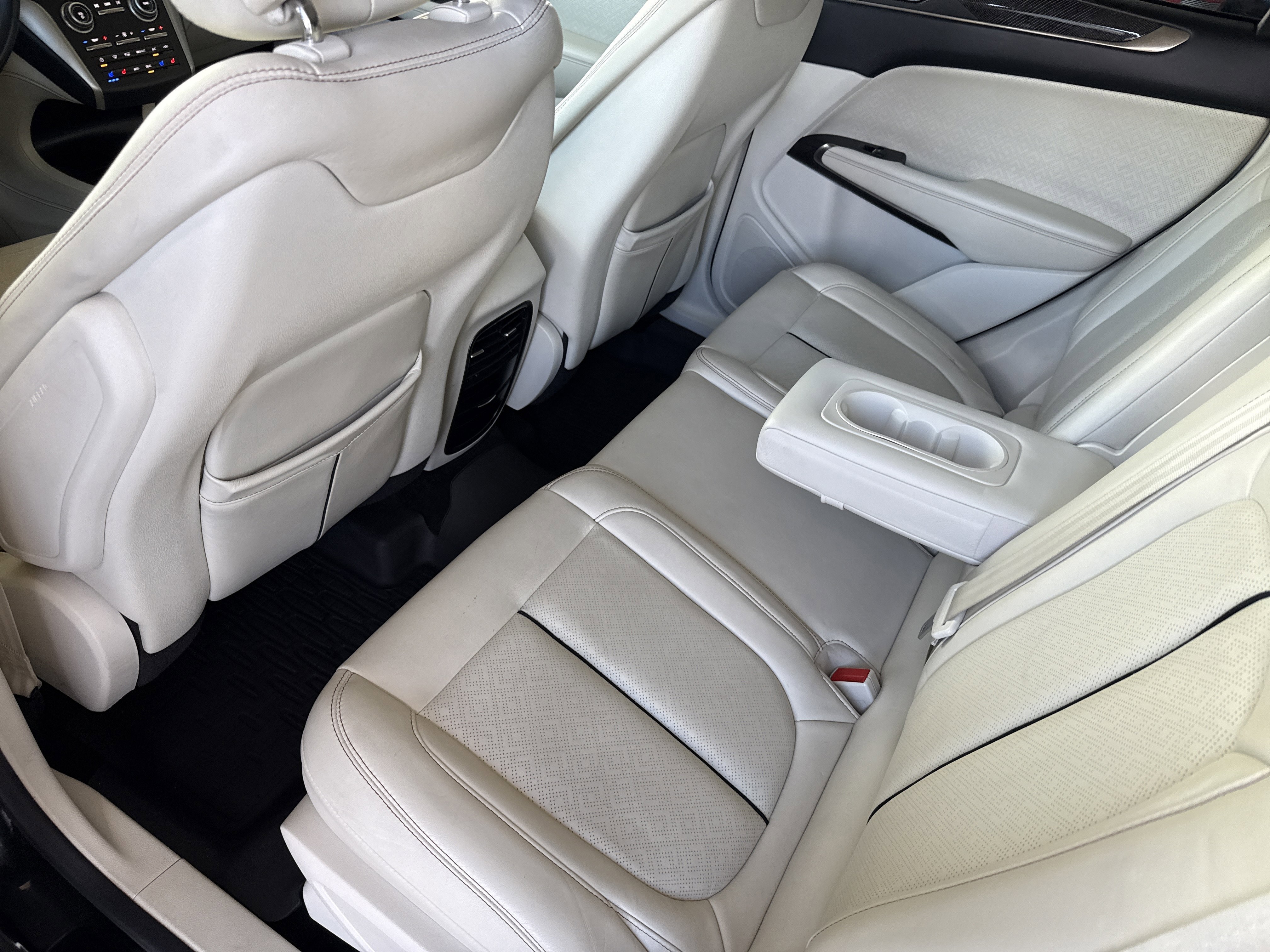 Used 2018 Lincoln MKC Black Label FWD image 9