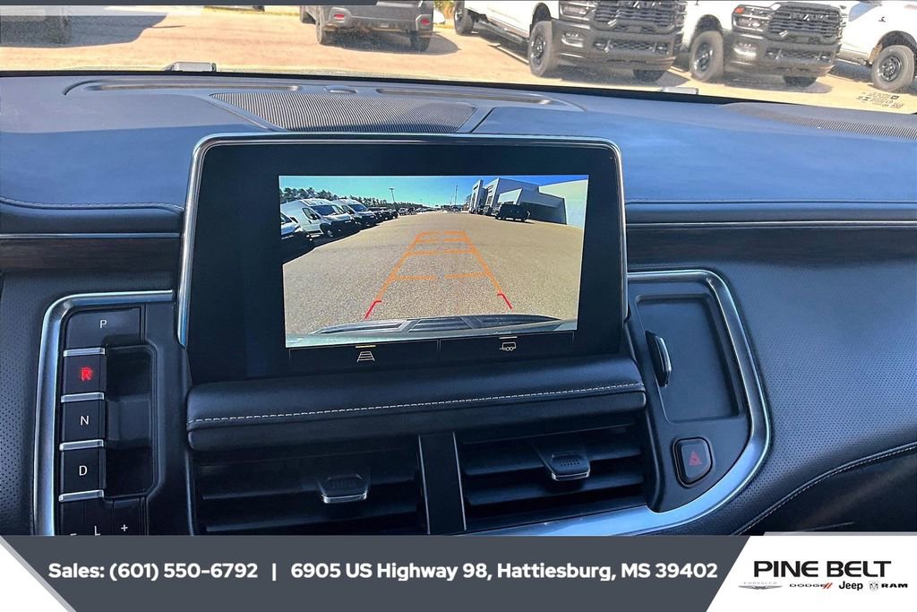 Used 2023 Chevrolet Suburban Premier image 15