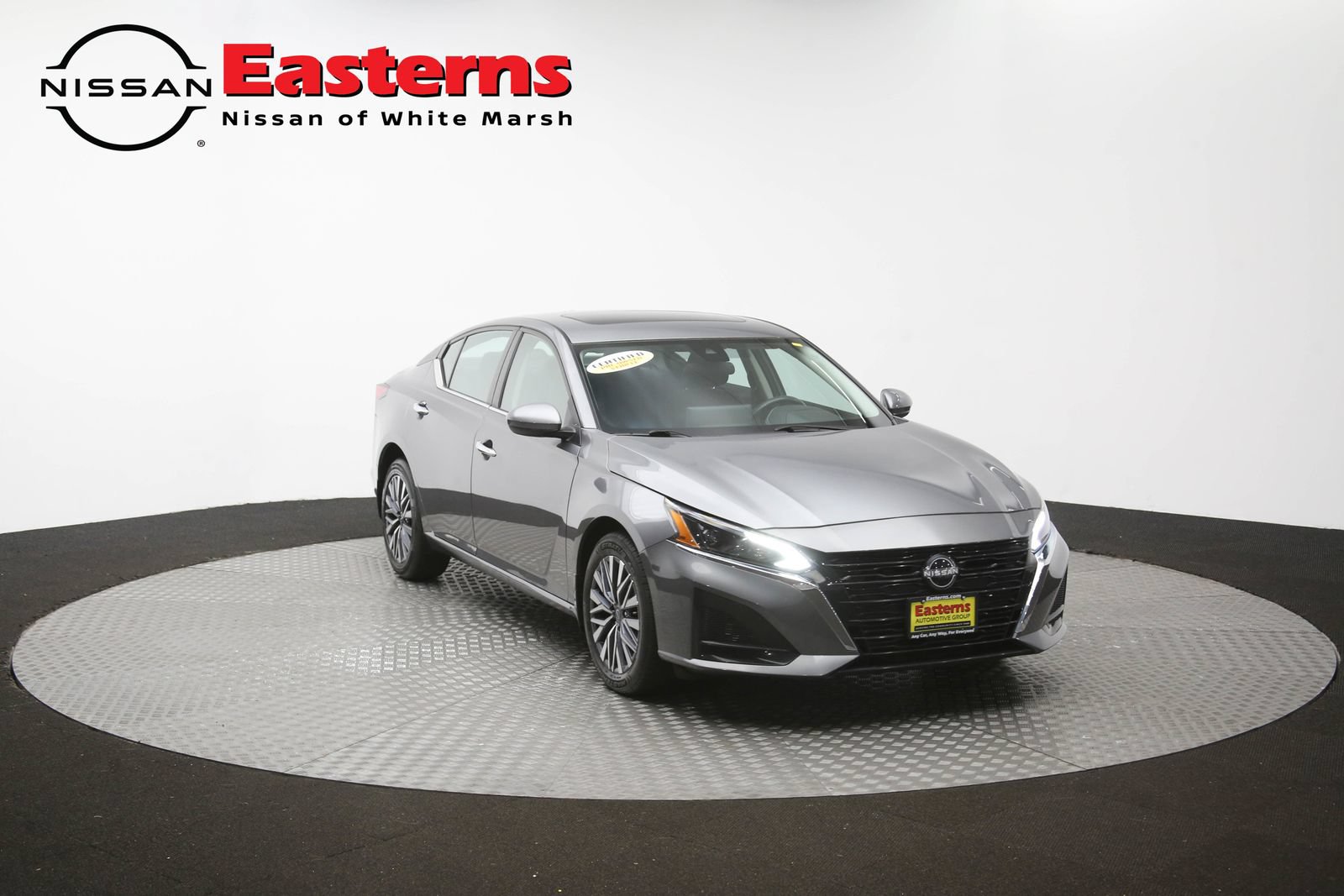 Used 2023 Nissan Altima 2.5 SV w/ SV Premium Package AWD/4WD image 50