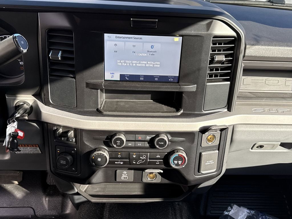 New 2026 Ford F550 4x4 Supercab Super Duty image 14