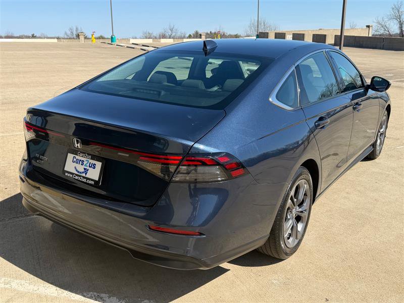 Used 2023 Honda Accord EX image 6