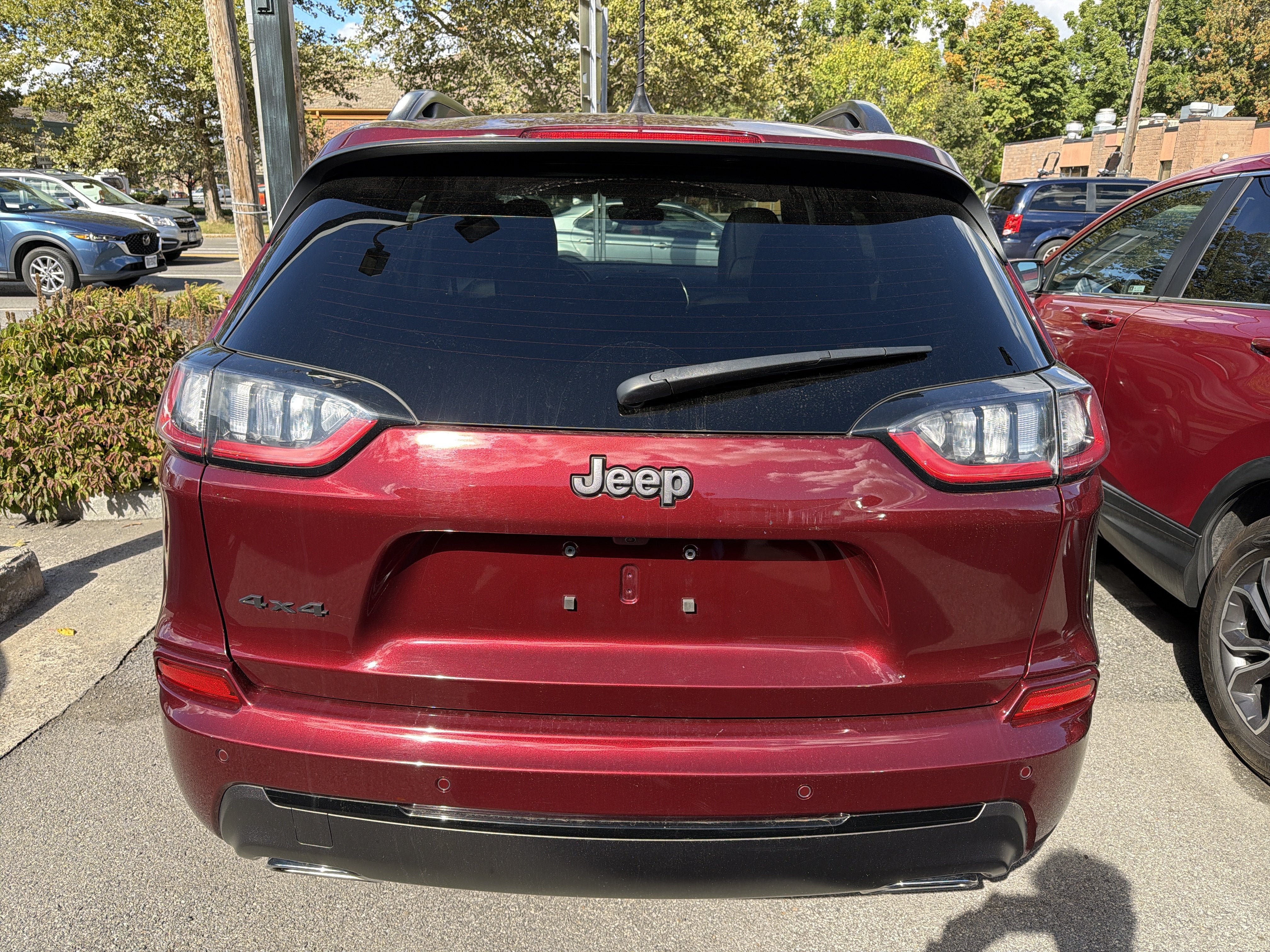 Used 2021 Jeep Cherokee High Altitude AWD/4WD image 5