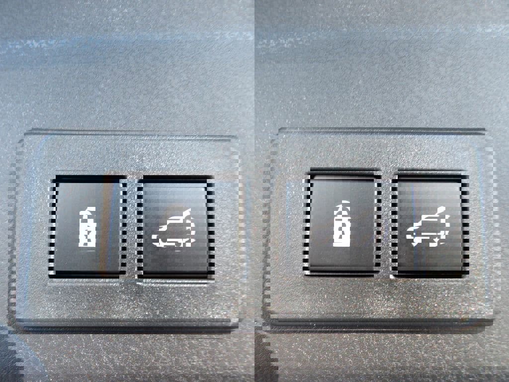 Used 2025 Subaru Ascent Onyx Edition w/ Onyx Package image 29