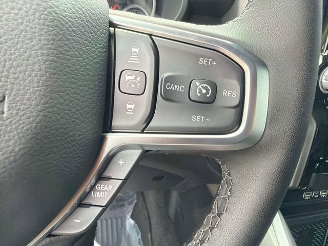 New 2026 RAM 1500 4x4 Crew Cab image 33