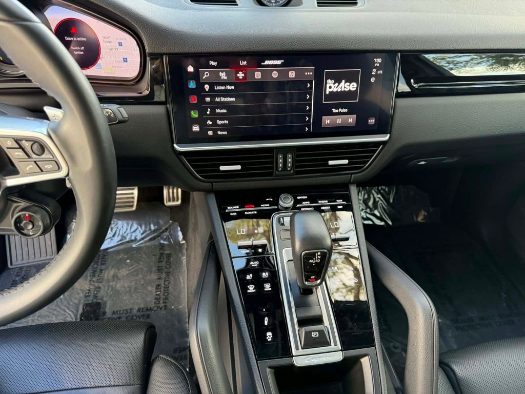 Used 2023 Porsche Cayenne S image 21