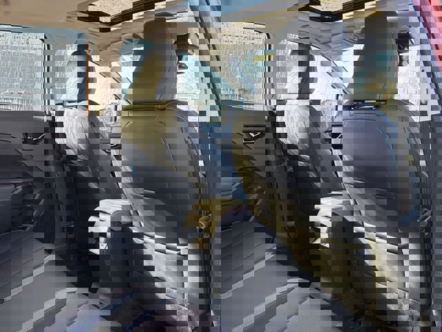 Used 2025 Subaru Crosstrek 2.5i Limited w/ Popular Package #3A image 17